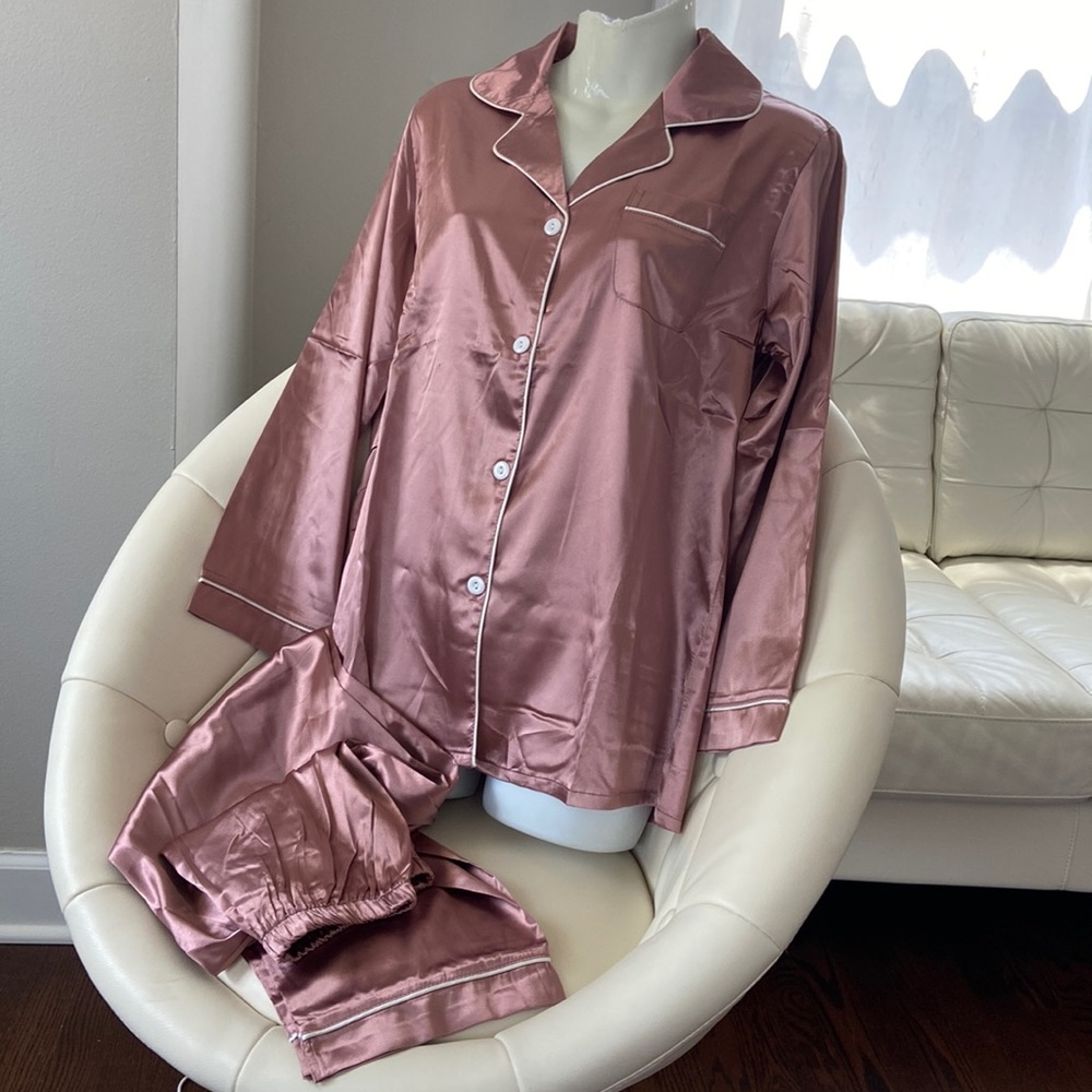Pajamas (PJ)